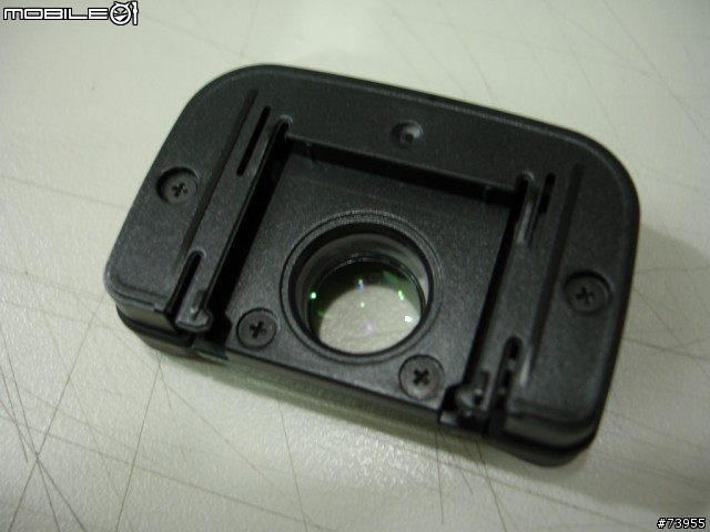 簡單分享 - 觀景窗放大器與百元背帶 for Panasonic L1