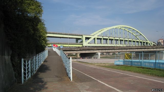 4+2新體驗˙台北市彩虹河濱自行車道