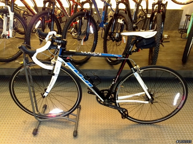 人生中第一台公路車~~FUJI TEAM