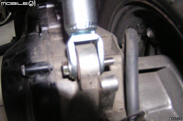 Suzuki XR-125 更換後避震器