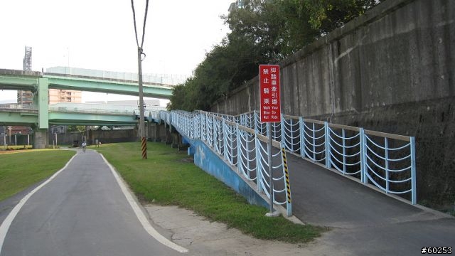 4+2新體驗˙台北市彩虹河濱自行車道