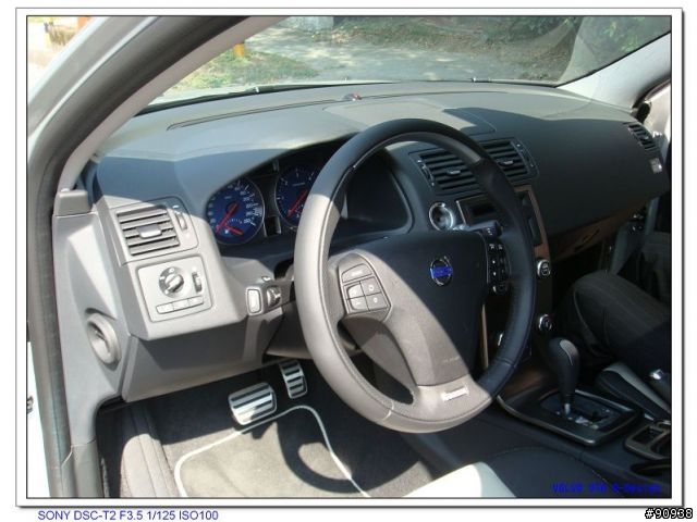 VOLVO V50 R-Design 非專業 小試駕