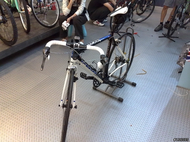 人生中第一台公路車~~FUJI TEAM