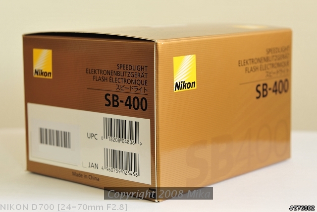 幫 D700 加個眼神光 (SB-400開箱)
