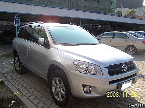 RAV4 E級 銀色灰內裝 開箱文