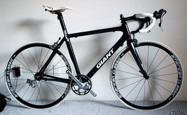 一台組了很久的車 FELT F5 (新增 FIZIK把帶 龍頭 燈 蟲包 貓眼v2c GIRO R085)