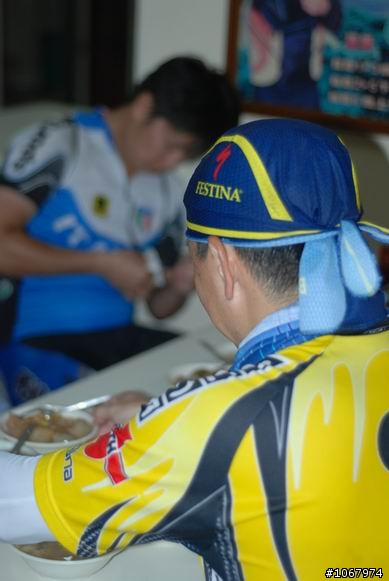 2008/11/07祝Jonnie大大環島順利之Day1陪騎