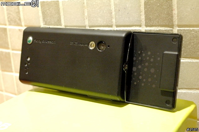 薄型3.5G飆網機 Sony Ericsson G705 實測分享