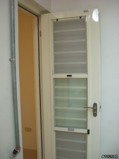 二手屋大改造..砍掉重練 !(完結篇 2008/11/14 新家具,燈具 ,整體感覺 )