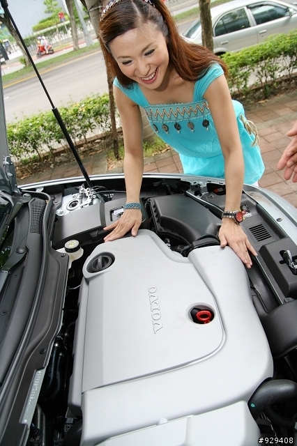 【分享】與VOLVO V50 D5的午後邂逅