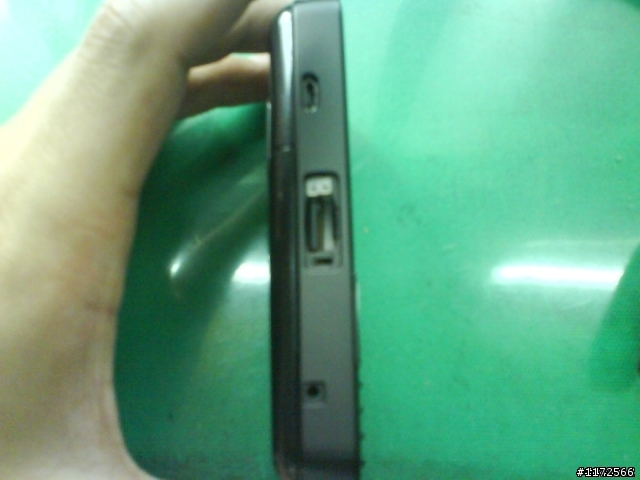 "怒"N82記憶卡蓋掉落NOKIA維修記