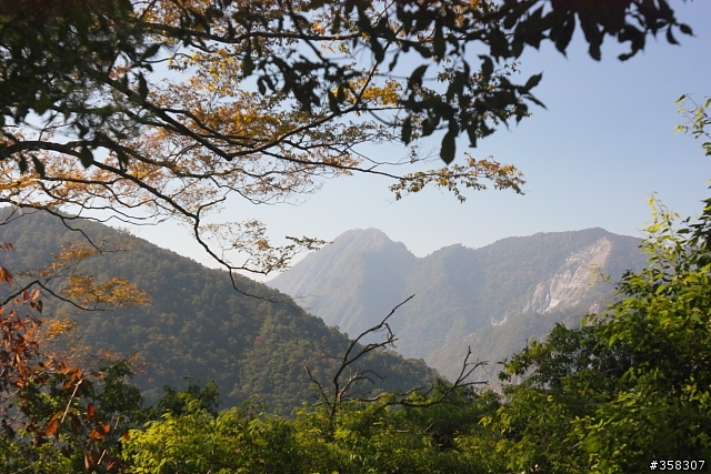 和平:谷關七雄~馬崙山