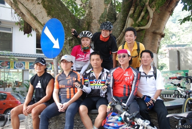 2008-12-27 大折無雙勇腳團 + 老弱婦孺好苦啊牽車團 - 讓我們輕鬆一下烏來溫泉行紀實