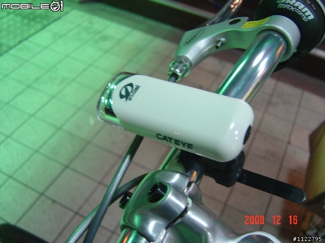 <生日禮物,我愛她>女王愛車分享...GIANT FLIGHT MINI 3 (白)