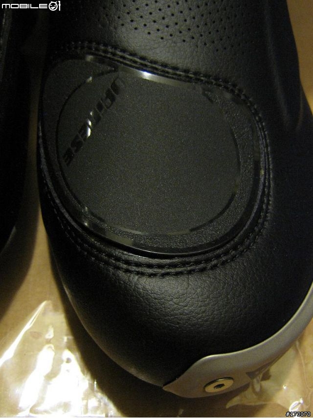 不專業開箱 Part II DAiNESE Torque Out Air 車靴分享