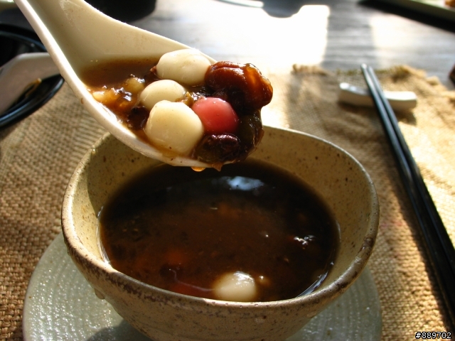 肉腳黑皮哈勒爹