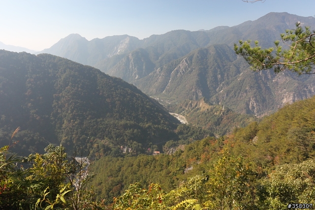 和平:谷關七雄~馬崙山