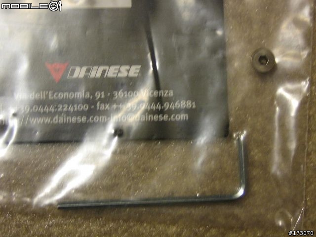 不專業開箱 Part II DAiNESE Torque Out Air 車靴分享