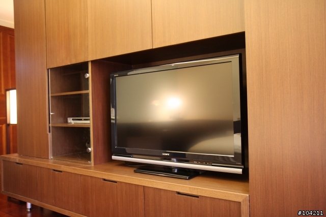 家中剛敗入的的 Sony LCD TV
