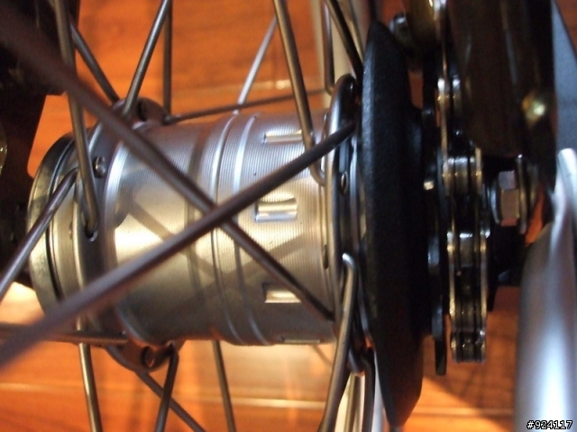 用態度堅持生活…帶著你的「BROMPTON」進來吧!!