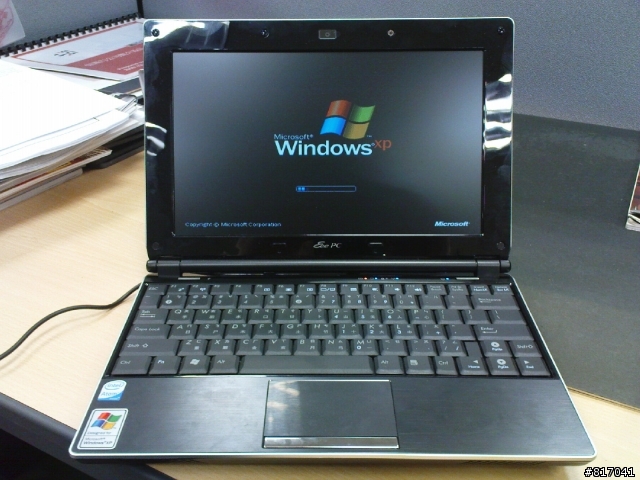 EeePC 1002HA和S101的鍵盤面板會黏不緊而撬開,確定非個案,已購買和想買的朋友請留意