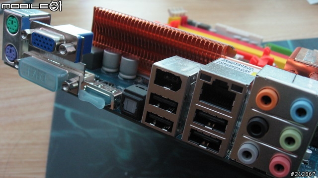 內顯不再軟趴趴 II,790GX 晶片組 GA-MA790GP-DS4H