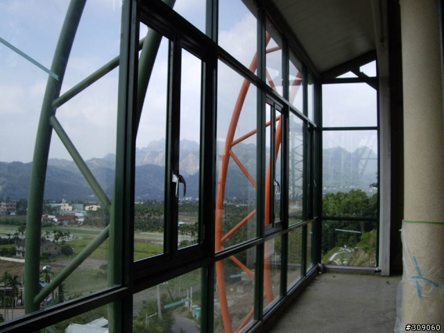給自己一個舒壓的空間 - 自然實木廚房