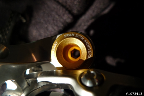 分享 SRAM 09年版 X-O 撥把和黃金後變