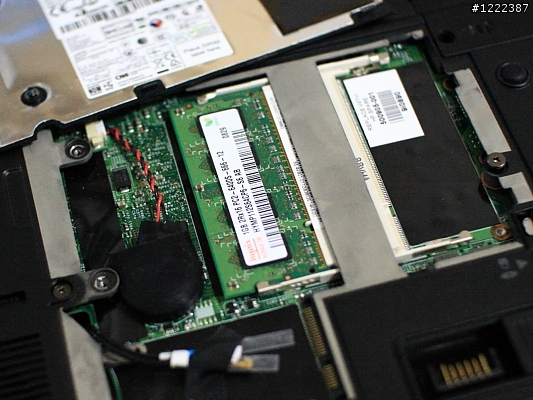 聖誕老人給我跨年任務 - 爆肝分享HP 8530p開箱!