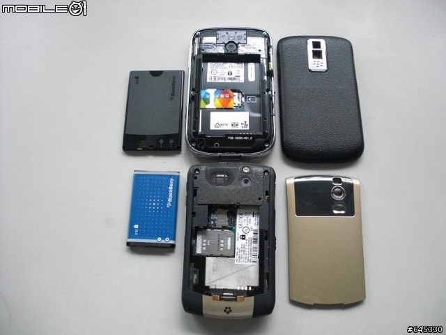 黑莓 Curve-8320 vs Bold-9000