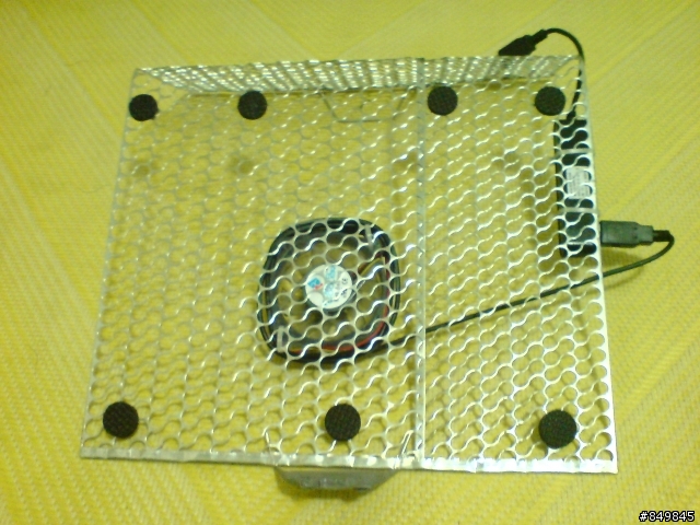 炭烤筆電??不~~是散熱墊!!