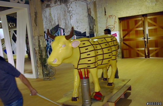 過年推薦瞎逛2009台北奔牛節 香港漫畫家李志清創作實況
