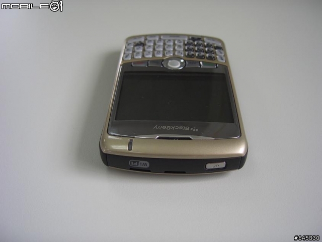黑莓 Curve-8320