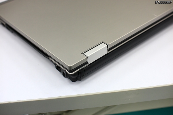 聖誕老人給我跨年任務 - 爆肝分享HP 8530p開箱!