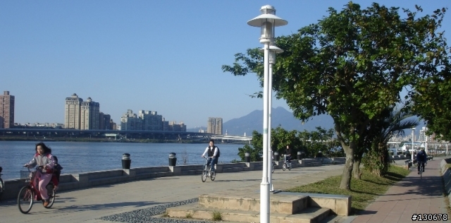 【分享】公館水岸世界->大稻埕 自行車道(圖多)