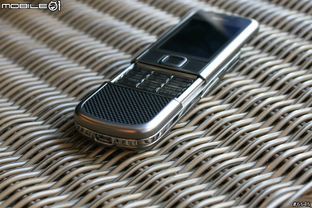 “強勢輕取驚嘆”的自慢 Nokia 8800 Carbon Arte