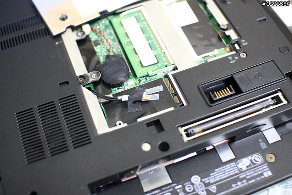 聖誕老人給我跨年任務 - 爆肝分享HP 8530p開箱!