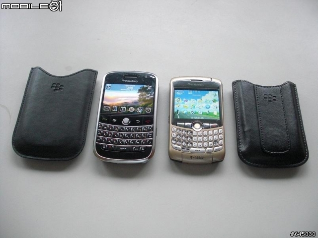 黑莓 Curve-8320 vs Bold-9000