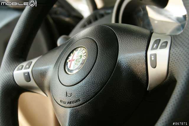 心甘情願被蛇咬-Alfa 147 2.0ss開箱分享!!!