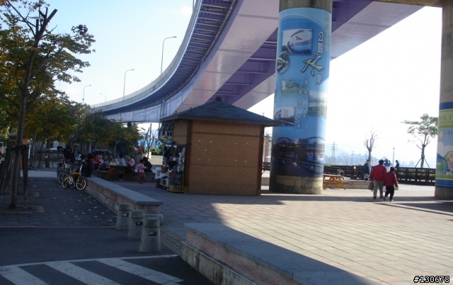 【分享】公館水岸世界->大稻埕 自行車道(圖多)