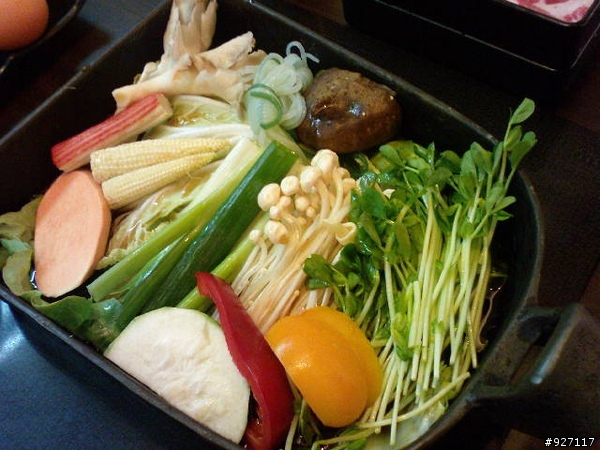 抱病跨年。鋤燒鍋物料理 (壽喜燒)
