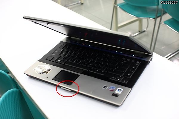 聖誕老人給我跨年任務 - 爆肝分享HP 8530p開箱!