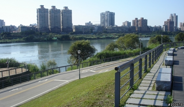 【分享】公館水岸世界->大稻埕 自行車道(圖多)