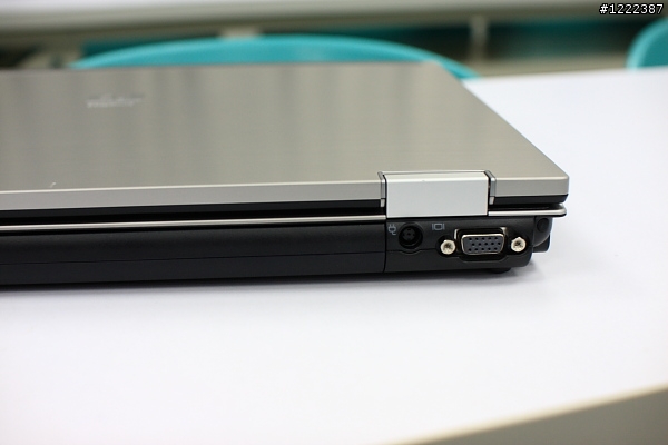 聖誕老人給我跨年任務 - 爆肝分享HP 8530p開箱!