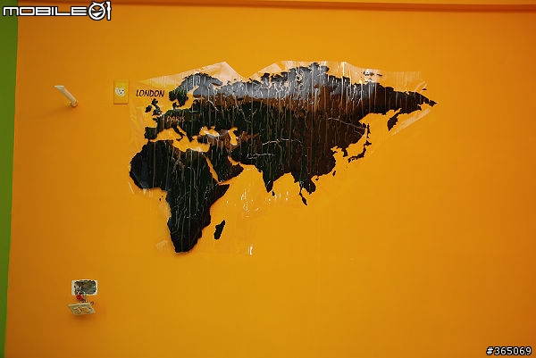 開箱分享-就系"愛台丸"世界地圖壁貼