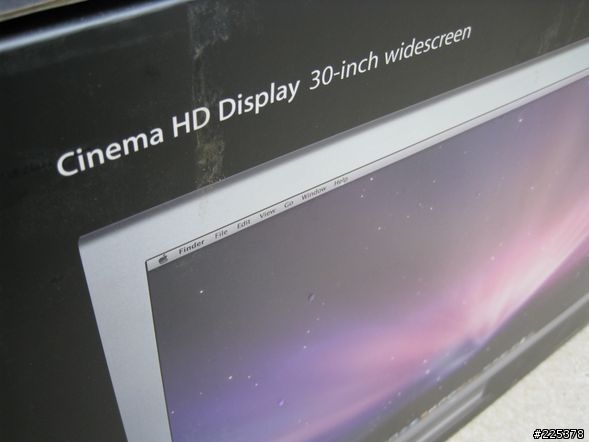 「開箱」史上最大蘋果螢幕Cinema HD Display 30-inch widescreen