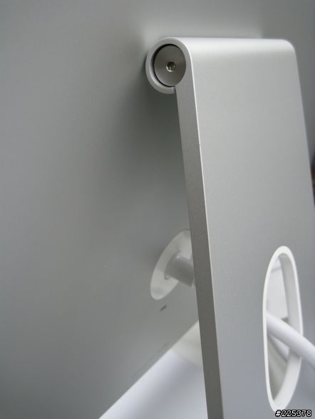 「開箱」史上最大蘋果螢幕Cinema HD Display 30-inch widescreen