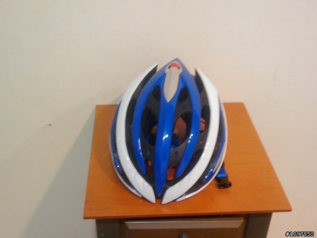 新購:LAZER GENESIS RD 年份:2008年英國網站,買69元英磅換算台幣3500元不含運費