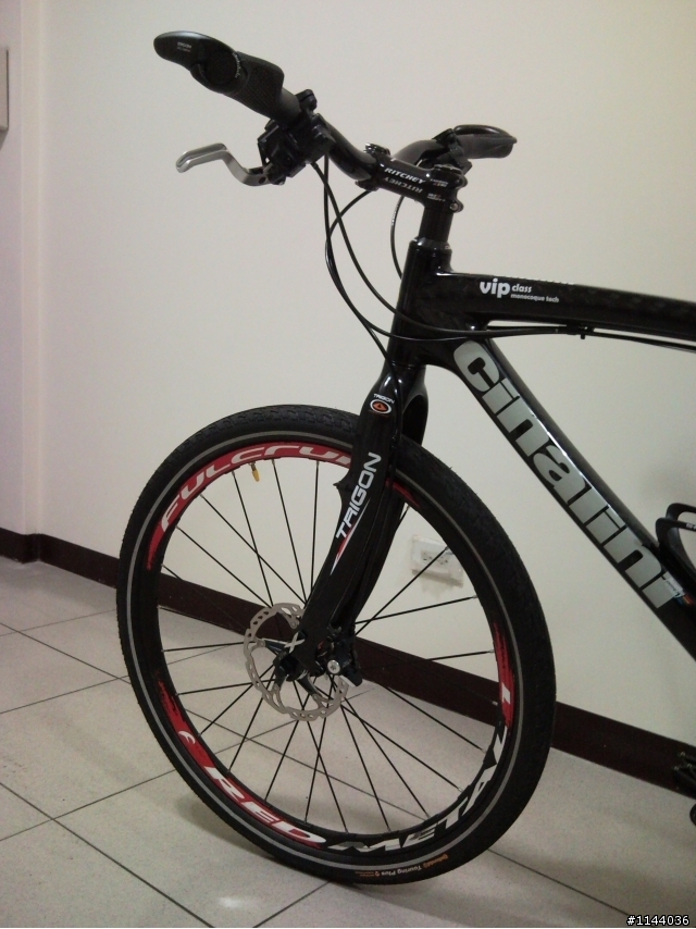 登山車之零件大亂鬥-CINALINI 12K CARBON VS FULCRUM 輪組...RITCHEY 低調小黑組車記...