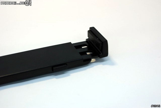i908的“好車架” – Samsung Navigation Kit